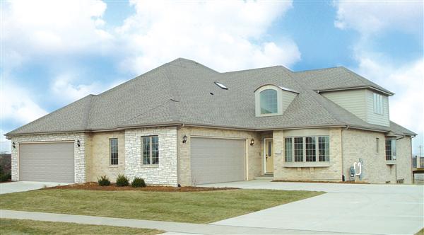 30-Day Delivery for Luxury Villas at Stonebridge Woods in Homer Glen